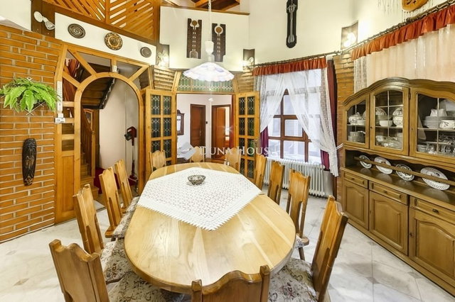 Eladó családi ház, Dunaföldváron 135 M Ft, 5 szobás