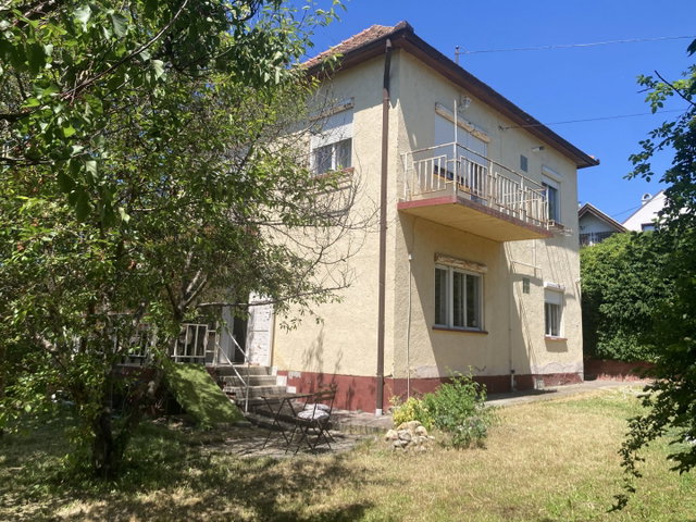 Eladó családi ház, Balatonfűzfőn 75 M Ft, 4 szobás