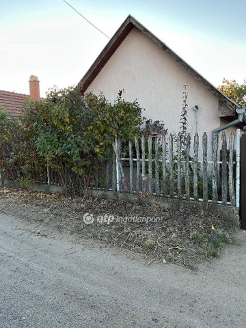 Eladó családi ház, Nyíregyházán 19.9 M Ft, 3+1 szobás
