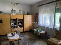 Eladó családi ház, Bakonykútiban 60 M Ft, 3 szobás