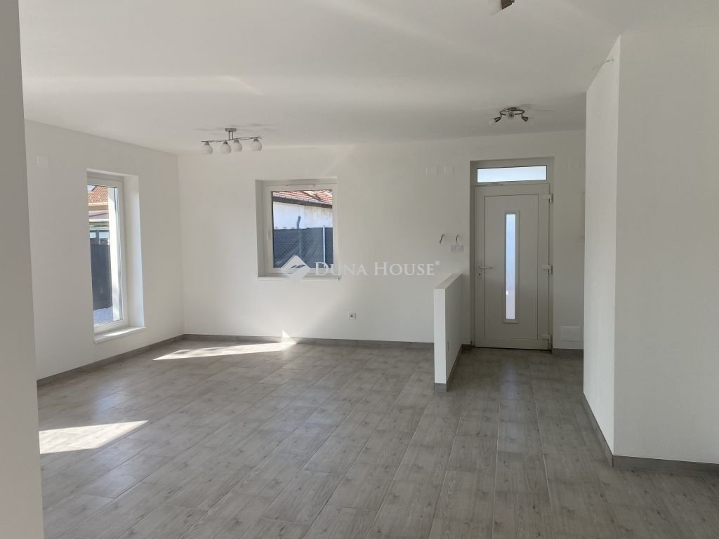 4 hálószoba · 105 m² · 112.000.000 Ft