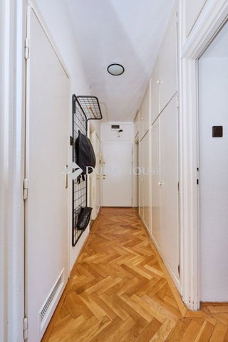 Eladó téglalakás, Budapesten, III. kerületben 85.5 M Ft
