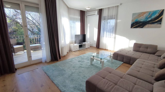 Eladó téglalakás, Budapesten, II. kerületben, Kapy utcában