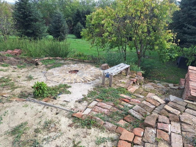 Eladó családi ház, Mosdóson 20.7 M Ft, 4 szobás