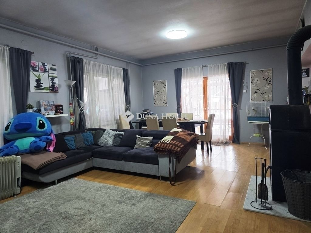3 bed · 161m² · 89.900.000 ft
