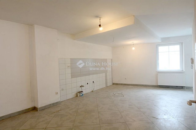 Eladó családi ház, Kecskeméten 135 M Ft, 5 szobás