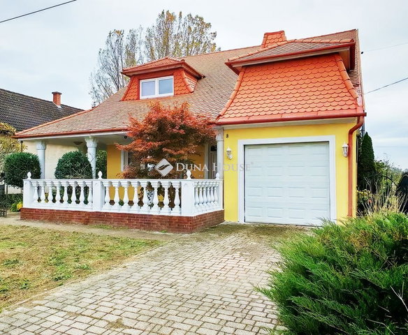 Eladó családi ház, Berzencén 49.9 M Ft, 6 szobás