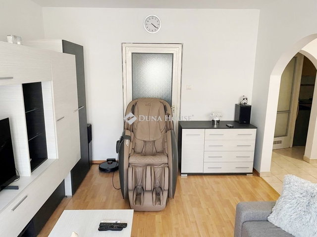 Eladó panellakás, Budapesten, X. kerületben 82.9 M Ft, 2+1 szobás
