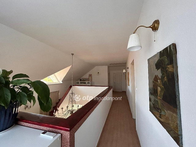 Eladó családi ház, Dunaharasztin 164.9 M Ft, 5 szobás