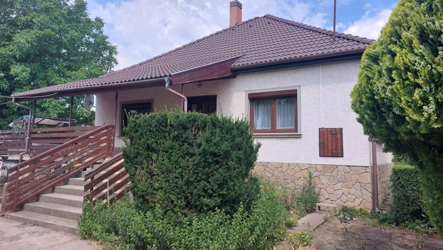 Eladó családi ház, Pusztaszabolcson 78 M Ft, 3 szobás