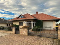 Eladó családi ház
