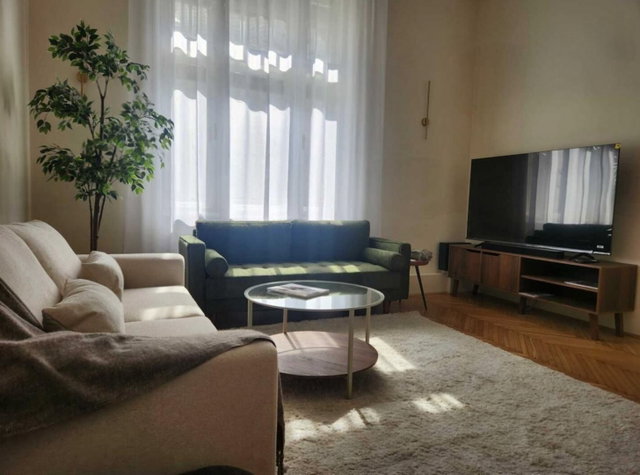 Kiadó téglalakás, albérlet, V. kerületben, Fehér Hajó utcában