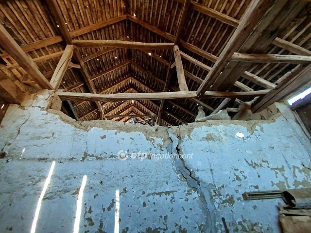 Eladó családi ház, Lippón 3.9 M Ft, 2 szobás