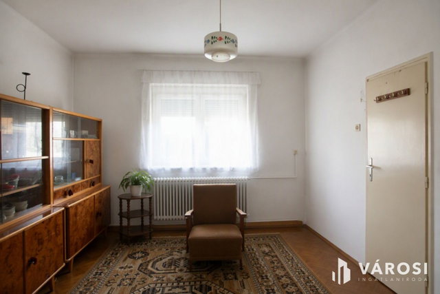 Eladó családi ház, Szombathelyen 59.9 M Ft, 2 szobás