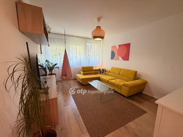 Eladó téglalakás, Budapesten, XVI. kerületben 89.9 M Ft