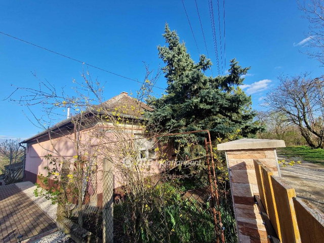 Eladó családi ház, Tápiószelén 25.9 M Ft, 3 szobás