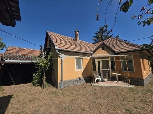 Eladó családi ház, Dabason 59.9 M Ft, 3 szobás