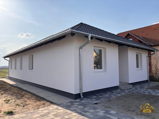 Eladó családi ház, Dunavarsányban 125 M Ft, 5 szobás