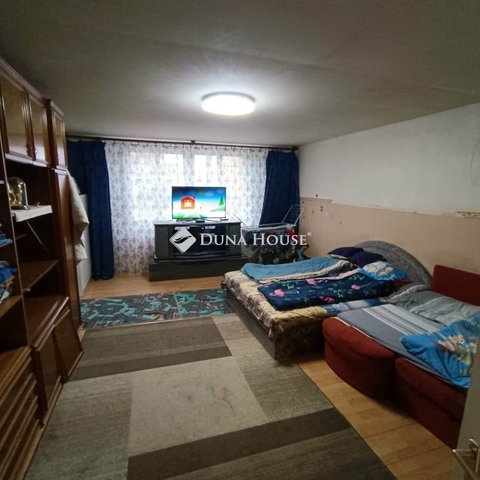 Eladó családi ház, Kecskeméten 22 M Ft, 3 szobás