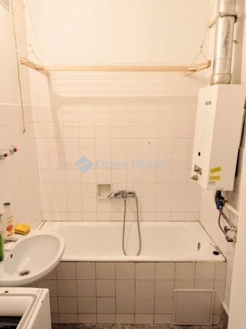 Eladó téglalakás, Zalaegerszegen 30 M Ft, 2 szobás
