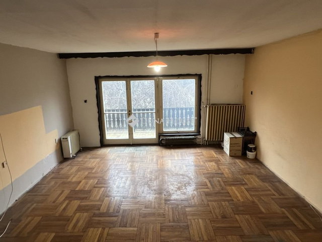 Eladó családi ház, Budapesten, XXII. kerületben, Bencés utcában