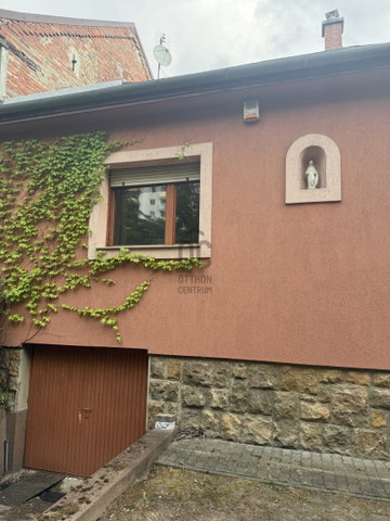 Eladó családi ház, Budapesten, XI. kerületben 220 M Ft, 3 szobás