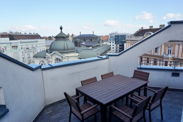 Kiadó téglalakás, albérlet, Budapesten, V. kerületben, 4 szobás