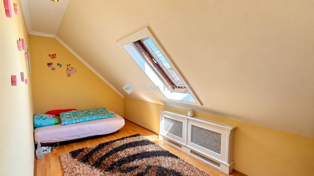 Eladó családi ház, Budapesten, XV. kerületben 178.9 M Ft