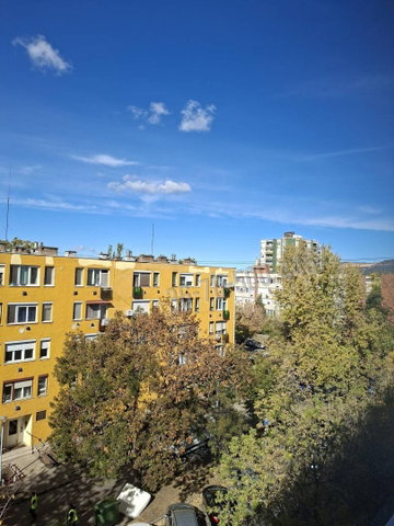 Eladó téglalakás, Vácon 69.5 M Ft, 2+1 szobás