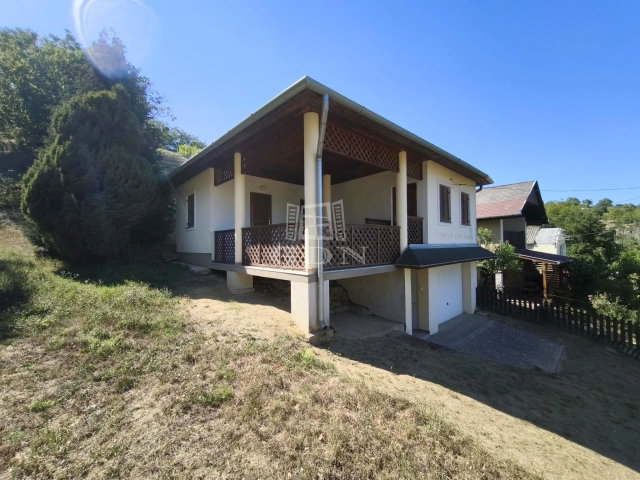 Eladó családi ház, Zalaegerszegen 29 M Ft, 2 szobás