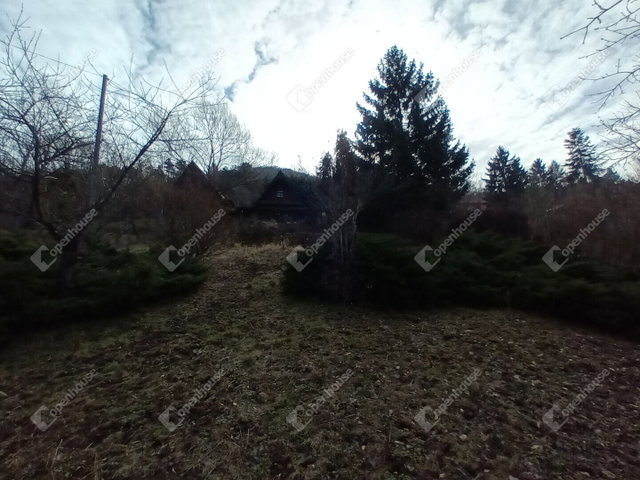 Eladó nyaraló, Esztergomban 11 M Ft, 1 szobás