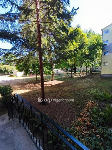 Eladó téglalakás, Miskolcon 23.5 M Ft, 2 szobás