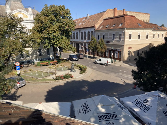 Eladó hotel, Gyulán, Kossuth Lajos utcában 385 M Ft, 6 szobás