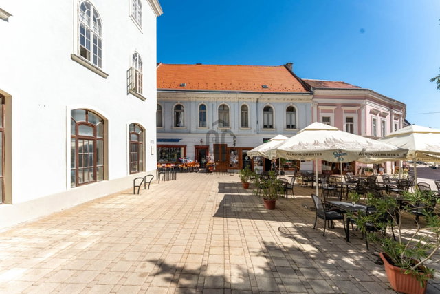 Eladó téglalakás, Székesfehérvárott 43 M Ft, 1 szobás
