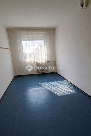 Eladó panellakás, Debrecenben 53 M Ft, 3 szobás