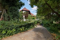 Eladó családi ház, Pécsett, Szőlész dűlőn 125 M Ft, 4 szobás