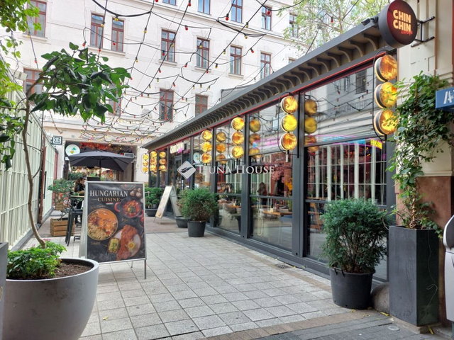 Eladó téglalakás, Budapesten, VII. kerületben, Király utcában