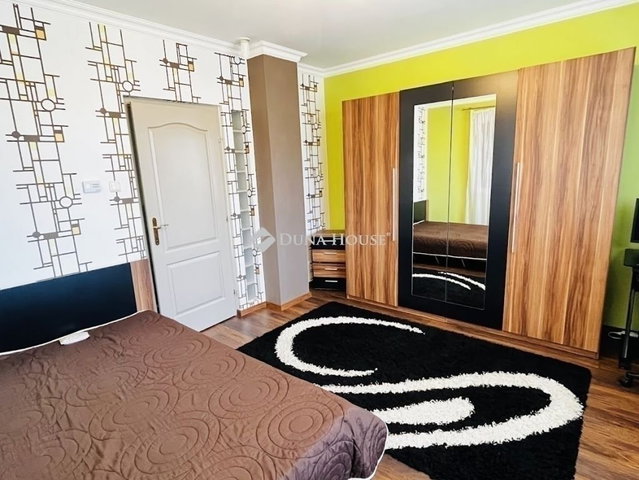 Eladó családi ház, Tápiószecsőn 118.5 M Ft, 3 szobás