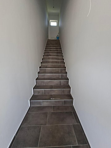Eladó téglalakás, Mendén 89 M Ft, 4 szobás