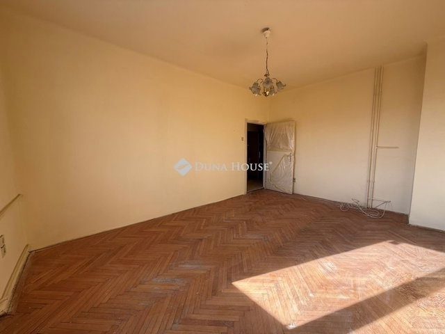 Eladó téglalakás, Budapesten, X. kerületben 37 M Ft, 1 szobás