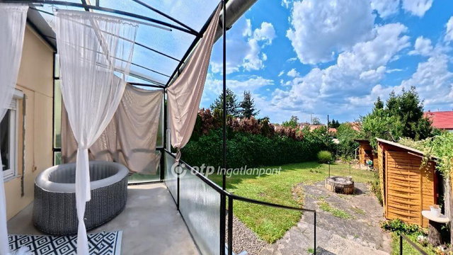 Eladó családi ház, Egerben 114.9 M Ft, 3 szobás