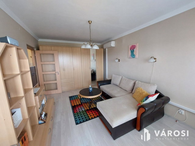 Kiadó panellakás, albérlet, Debrecenben 250 E Ft / hó