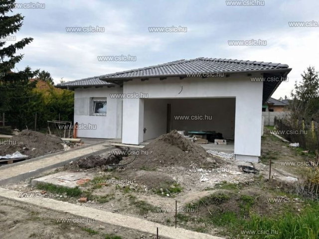 Eladó családi ház, Érden 147.7 M Ft, 5 szobás