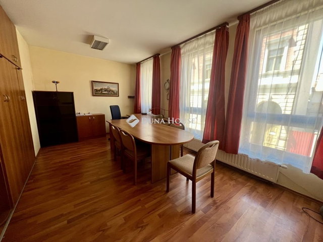 Eladó téglalakás, Zalaegerszegen 39 M Ft, 2 szobás