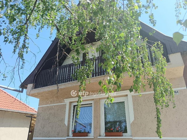 Eladó családi ház, Tiszapüspökin 21.5 M Ft, 3 szobás