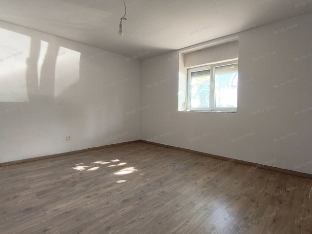 Eladó téglalakás, Dunakeszin 39.9 M Ft, 2 szobás