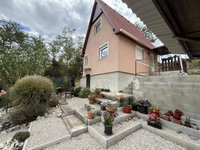 Eladó családi ház, Vértesszőlősön 39.9 M Ft, 2 szobás