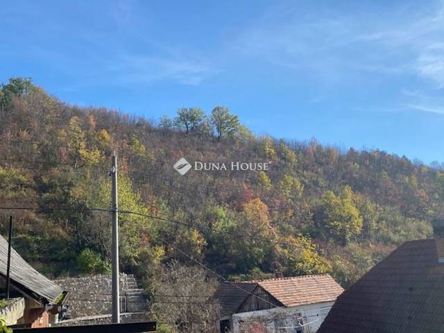 Eladó telek, Pécsett, Középdeindoli úton 12.99 M Ft