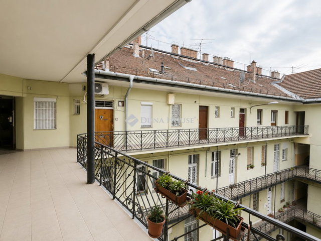 Eladó téglalakás, Budapesten, II. kerületben 134.99 M Ft