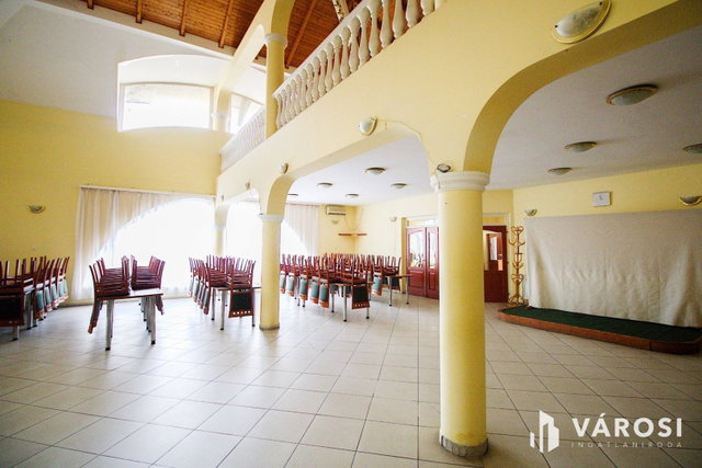 Eladó hotel, Szeghalmon 330 M Ft, 30 szobás / költözzbe.hu